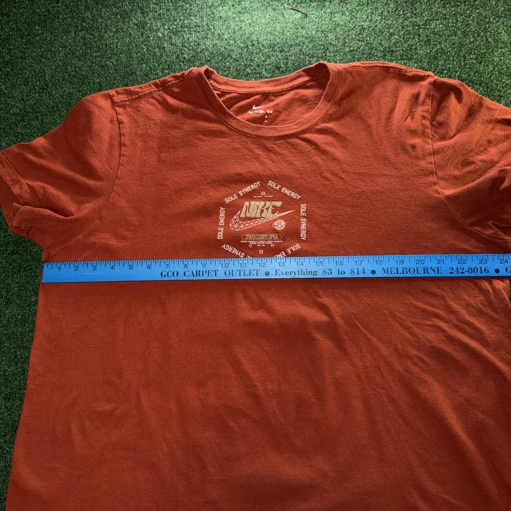 Nike Sole Synergy Graphic T Shirt Men's Size 2XL Orange T (check Measurements)